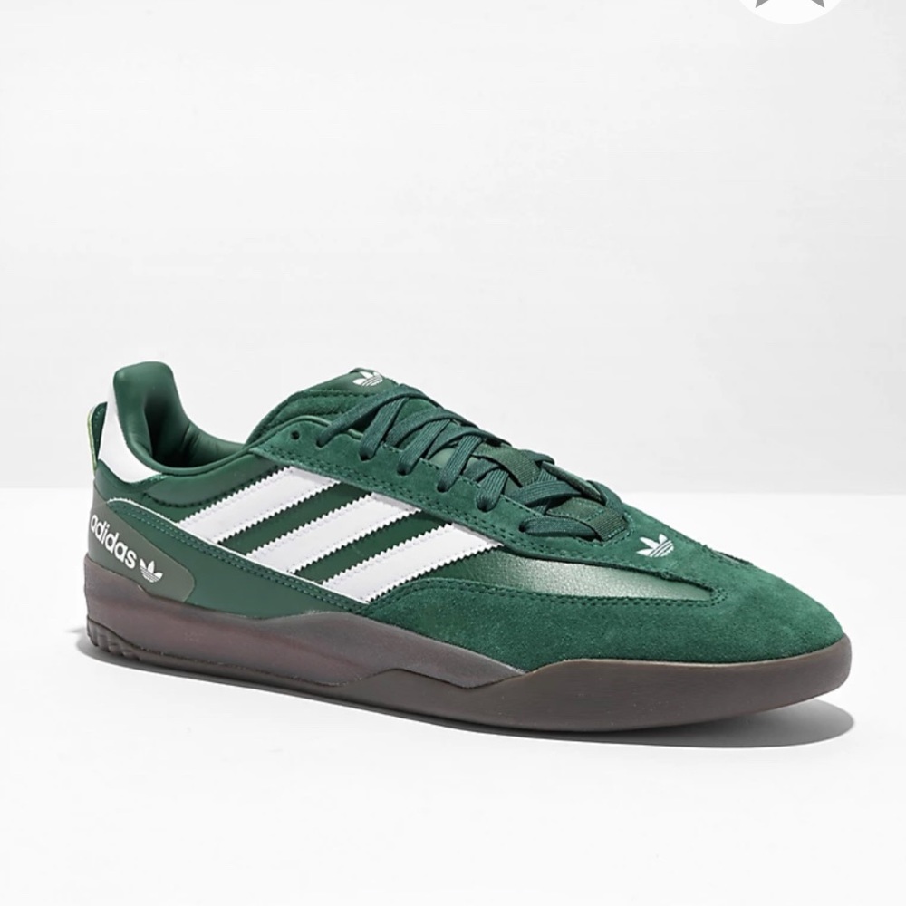 NWB ADIDAS | Copa Nationale